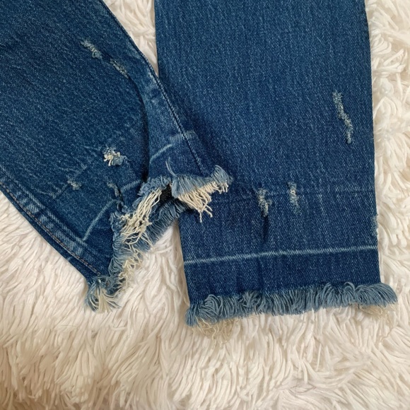 🦋NWT Abercrombie Curve Love high rise jeans - Picture 8 of 9